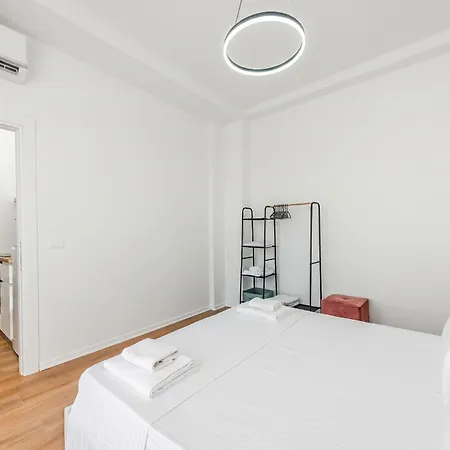 Appartement 8th Floor Apartments, *