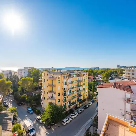 Appartement 8th Floor Apartments, *